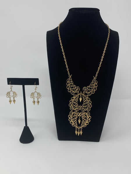 Sarah Coventry "Spanish Lace" Necklace and Earring Set